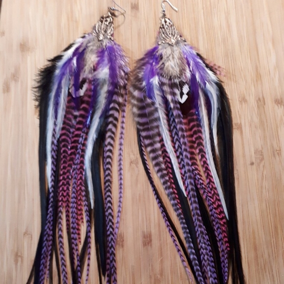 Handmade feather earrings - Picture 3 of 3